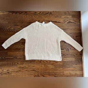 American Eagle Slouchy Snowsoft Sweater in cream. Size Small. NWT